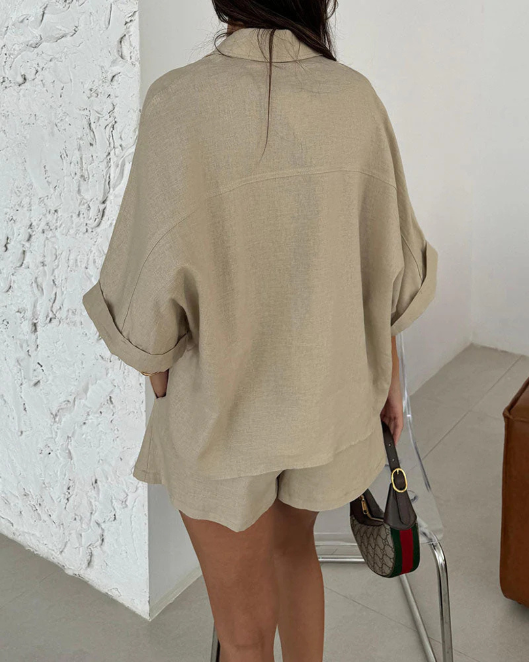 Conjunto Casual de Blusa e Calções Largos para Usar no Dia a Dia