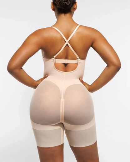 Corpo Adelgaçante com Decote Profundo e Efeito Lifting para um Realce Natural