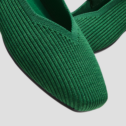 Sapatilhas em Malha Elástica com Fivela Ajustável e Design Minimalista