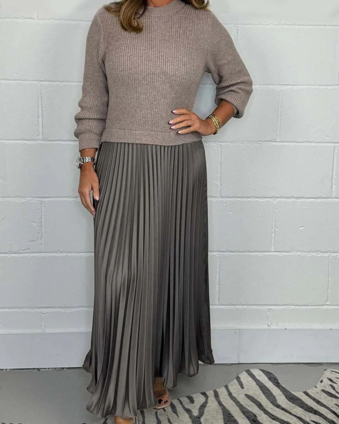 Vestido Comprido com Fundo Plissado