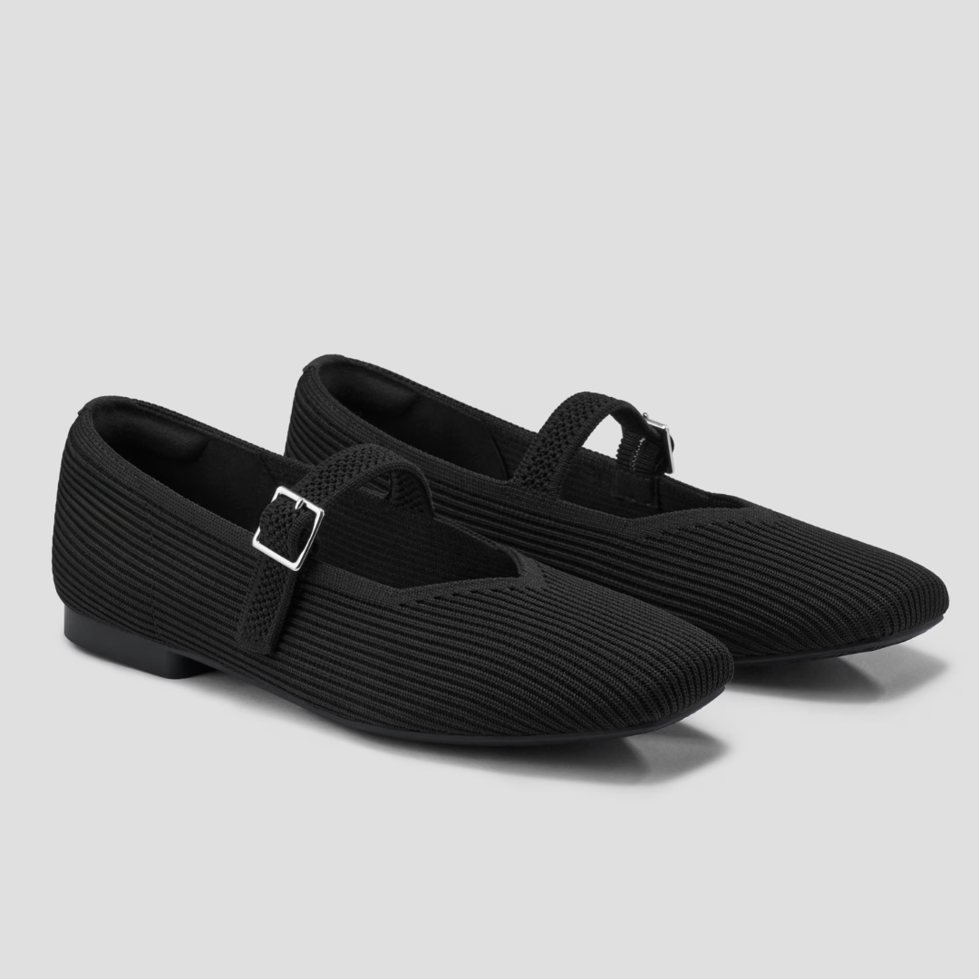 Sapatilhas em Malha Elástica com Fivela Ajustável e Design Minimalista