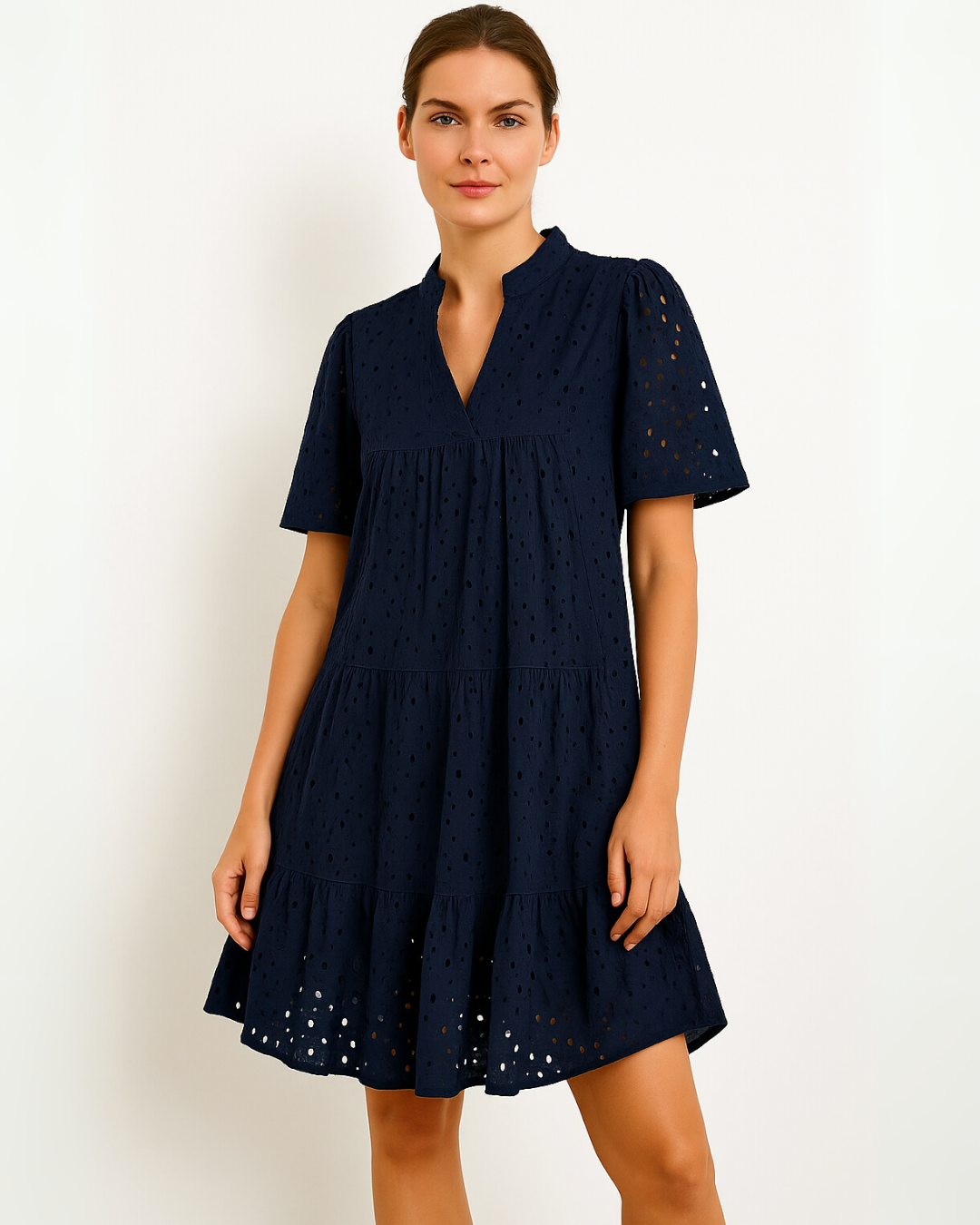 Minivestido Casual Elegante para Mulher com Renda Aberta e Folhos