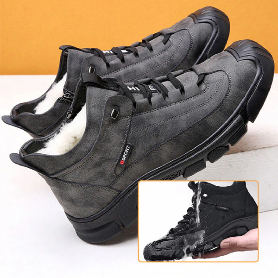 Sapatos de Homem com Forro de lã e Sola Antiderrapante©