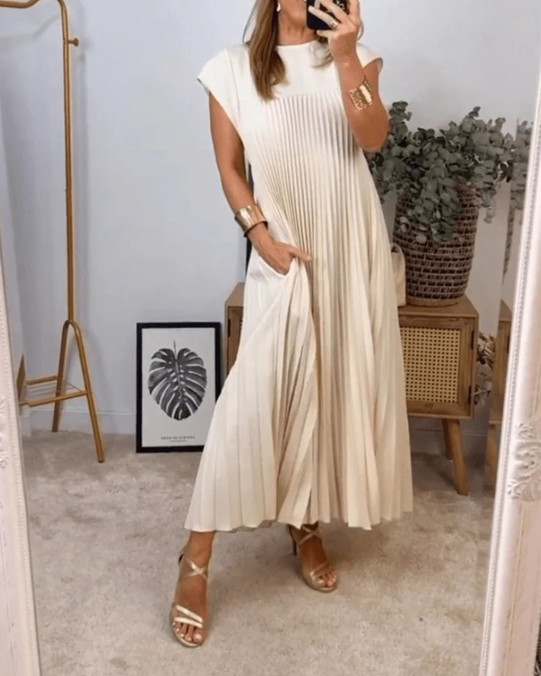 Vestido Longo com Pregas Finas Elegância Atemporal